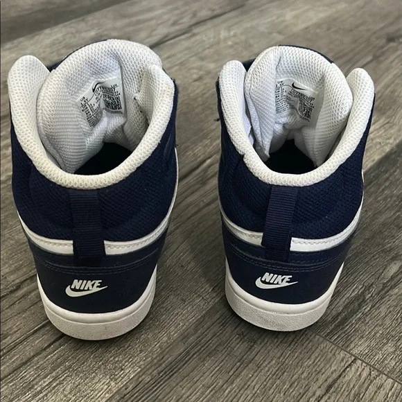 Nike Navy Blue and White Sneakers with High-Top Silhouette - Picture 2 of 8
